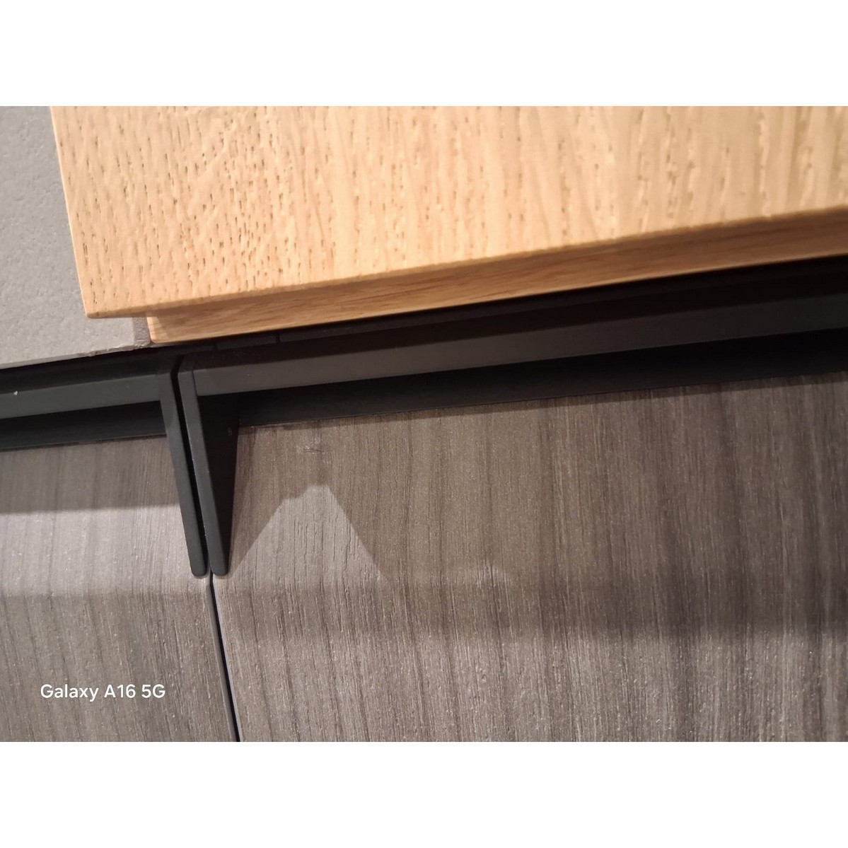 Acquista online Sideboard with low base 5 doors and 1 drawer L. 200 cm in wood Af Interni